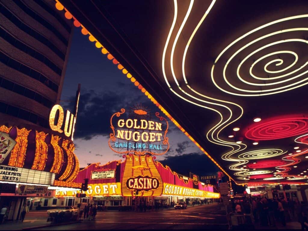 Golden nugget las vegas neon sign.