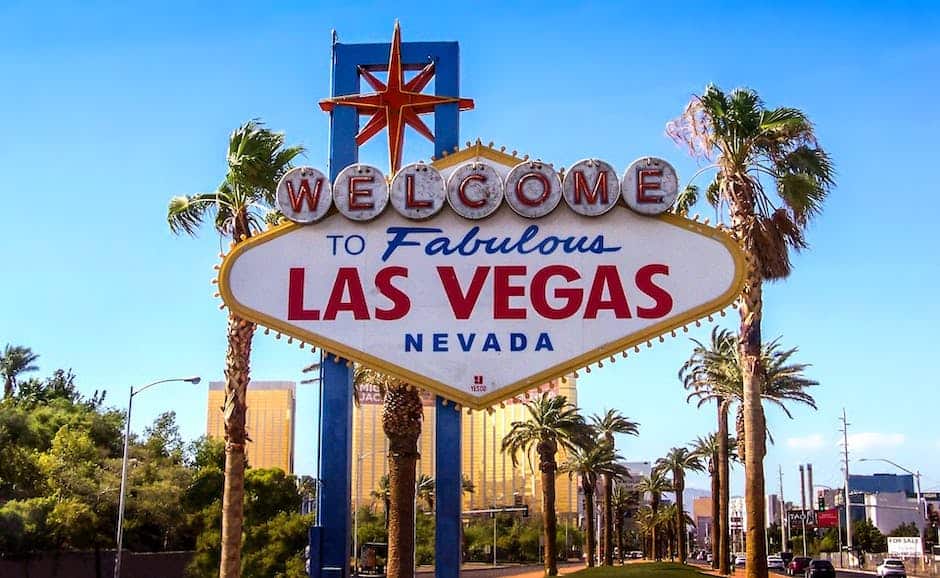 Welcome to fabulous las vegas sign.