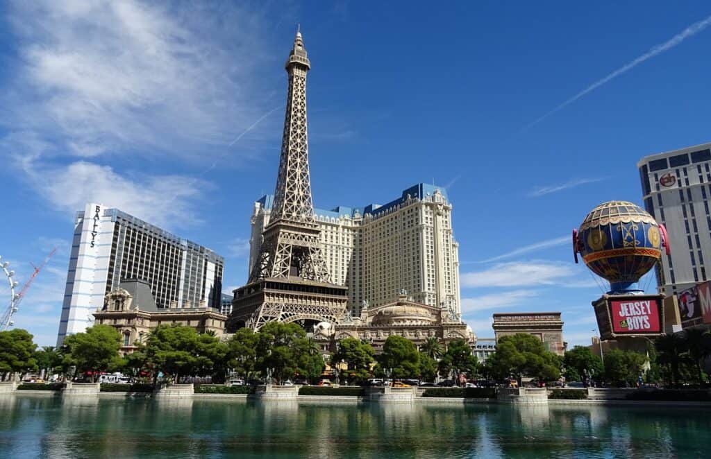 The eiffel tower in las vegas.
